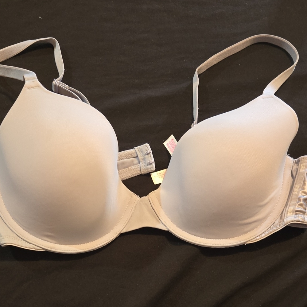 PINK Victoria's Secret Light Blue/gray Bra
